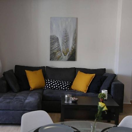 Apartmán Penthouse Lux Flat With 2 Bd Next To Larissis Atény Exteriér fotografie